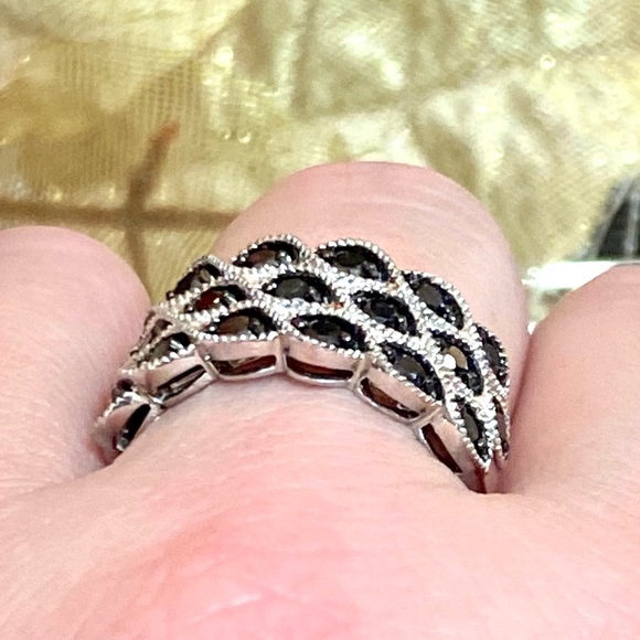 1 Carat Genuine Black Diamond 3 Row Anniversary Band Ring ~ Cocktail Dinner Ring - Picture 5 of 16